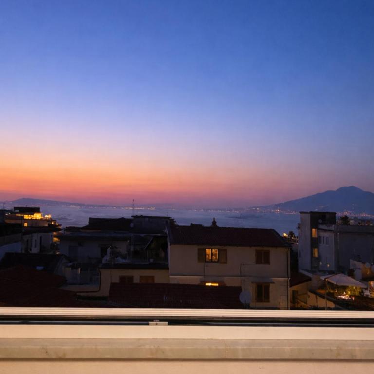 Panoramic Apartment Sea & Vesuvio View, Sorrento Center, COSTA DEL SOLE - Appartamento con 3 Camere da Letto e Vista Mare - 10