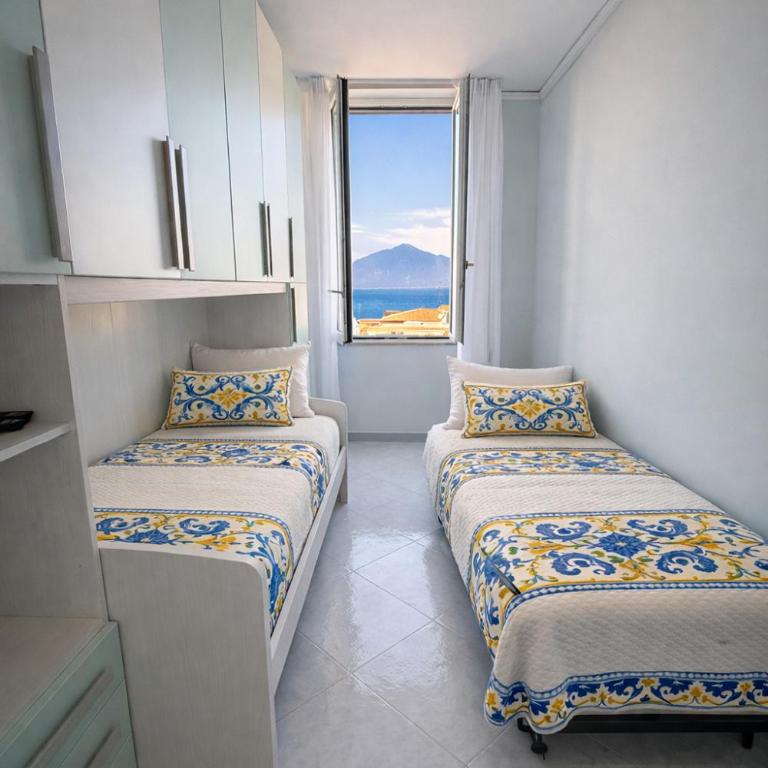 Panoramic Apartment Sea & Vesuvio View, Sorrento Center, COSTA DEL SOLE - Appartamento con 3 Camere da Letto e Vista Mare - 25