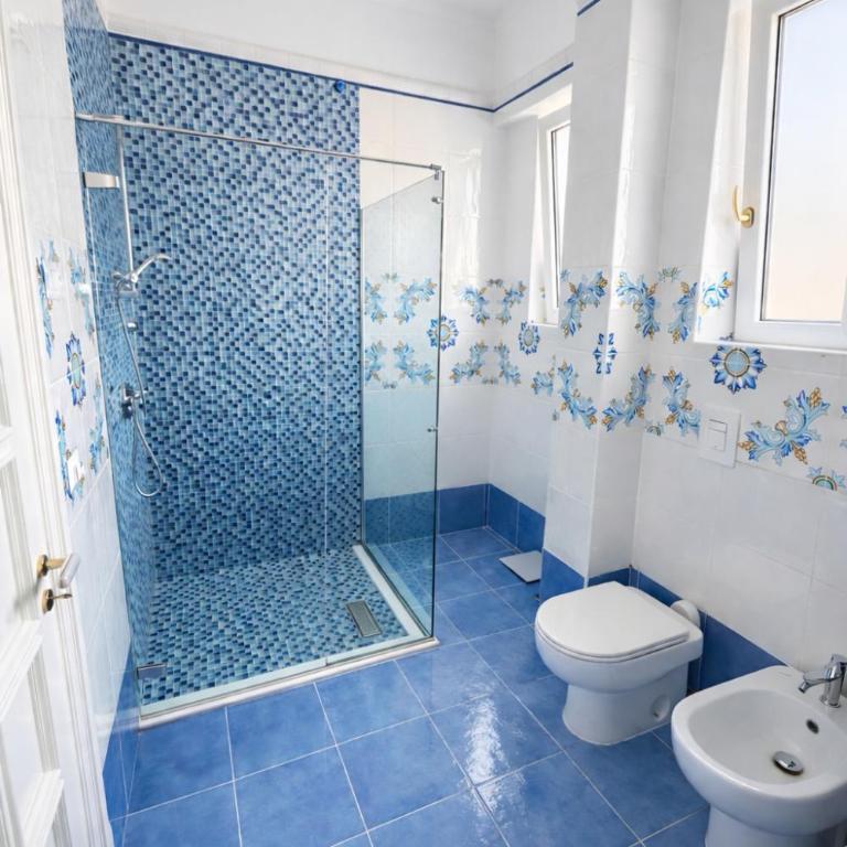 Panoramic Apartment Sea & Vesuvio View, Sorrento Center, COSTA DEL SOLE - Appartamento con 3 Camere da Letto e Vista Mare - 12