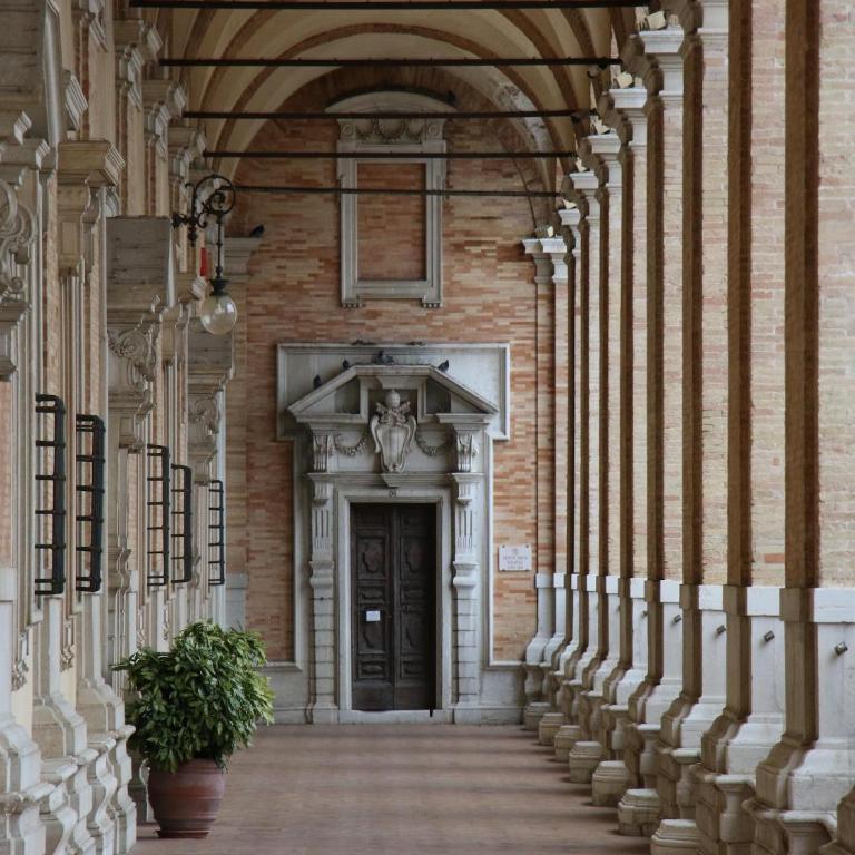 Apartment with balcony and parking space - Appartamento con 2 Camere da Letto - 26