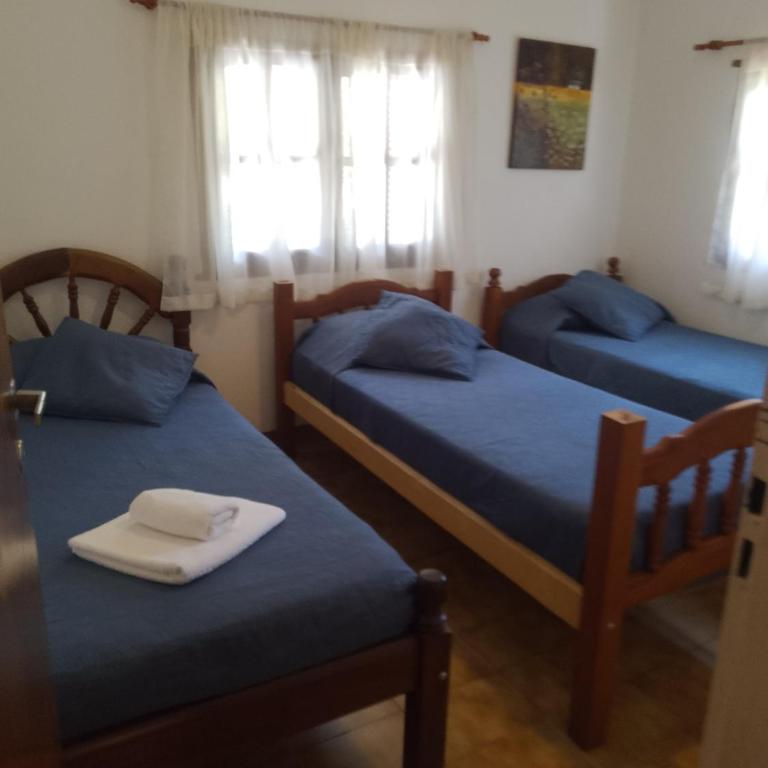 Otto's Haus - Two-Bedroom House - 4
