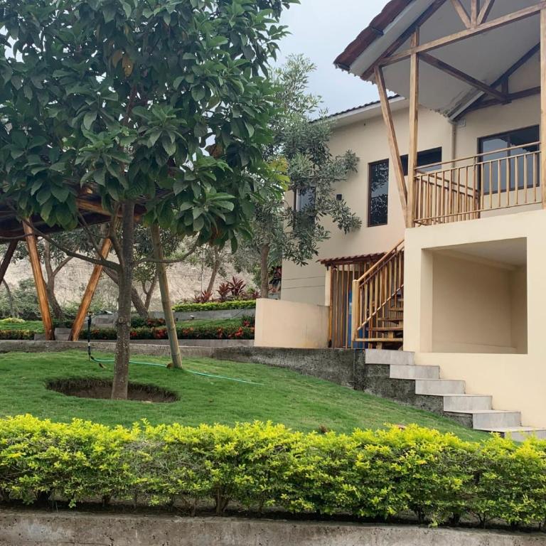 The Riverfront Mini Mansion, 4 Bedrooms & VIP Suite, Near City Center - Four-Bedroom House - 46