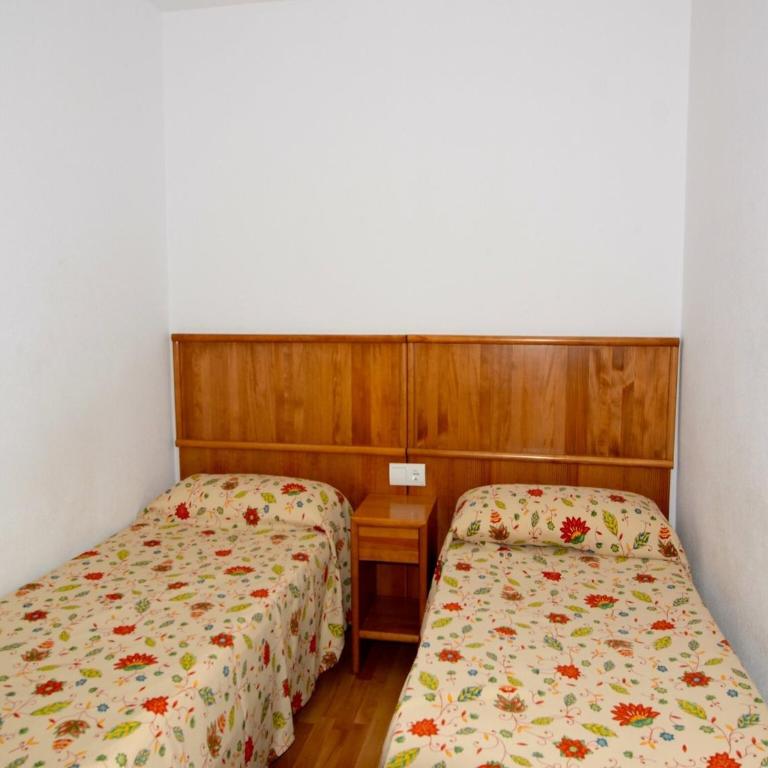 Apartment in Spain near Sandy Beach - Three-Bedroom Apartment - 1