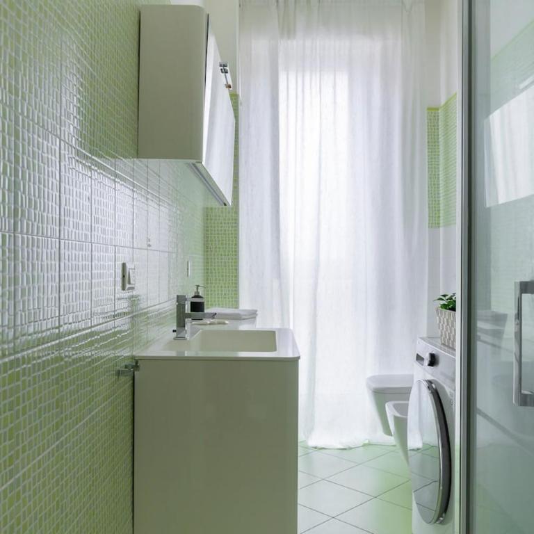 The corner apartment by BeMyHost - Two-Bedroom Apartment - 34