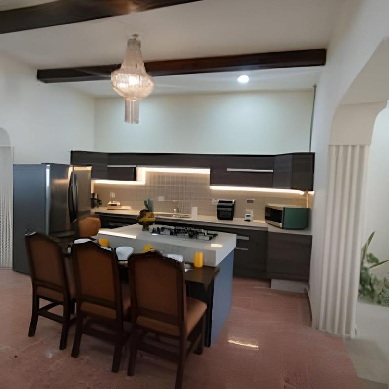 Casa Céntrica con Alberca | A pasos de La Ermita - Apartment mit 2 Schlafzimmern - 17