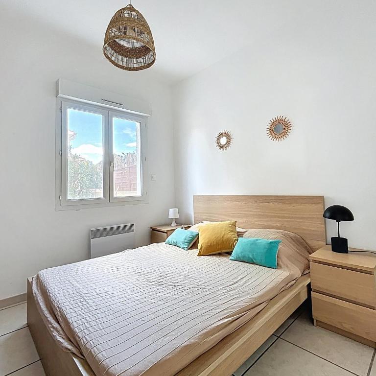 Appartement lumineux, parking, 9 pers. - Three-Bedroom Apartment - 7