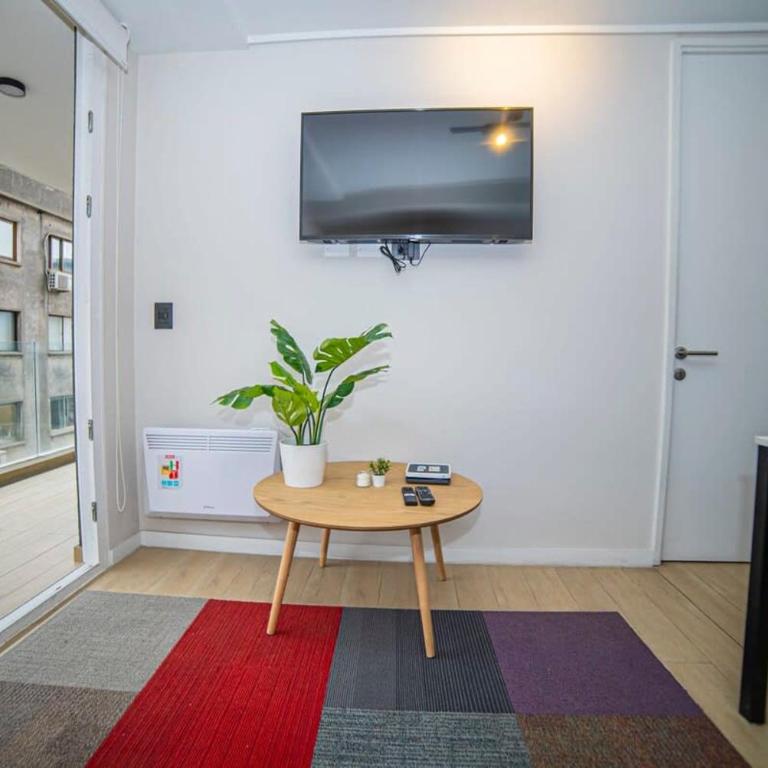 Luxury Stay in a Prime 1BR - Apartment - 11