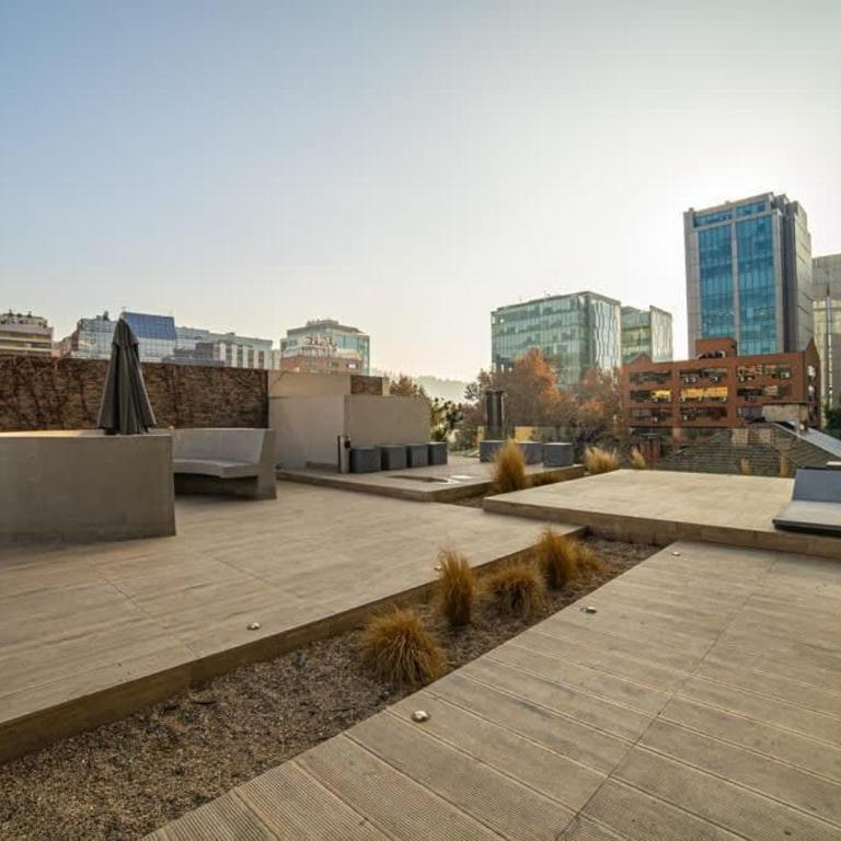 Luxury Stay in a Prime 1BR - Apartment - 23