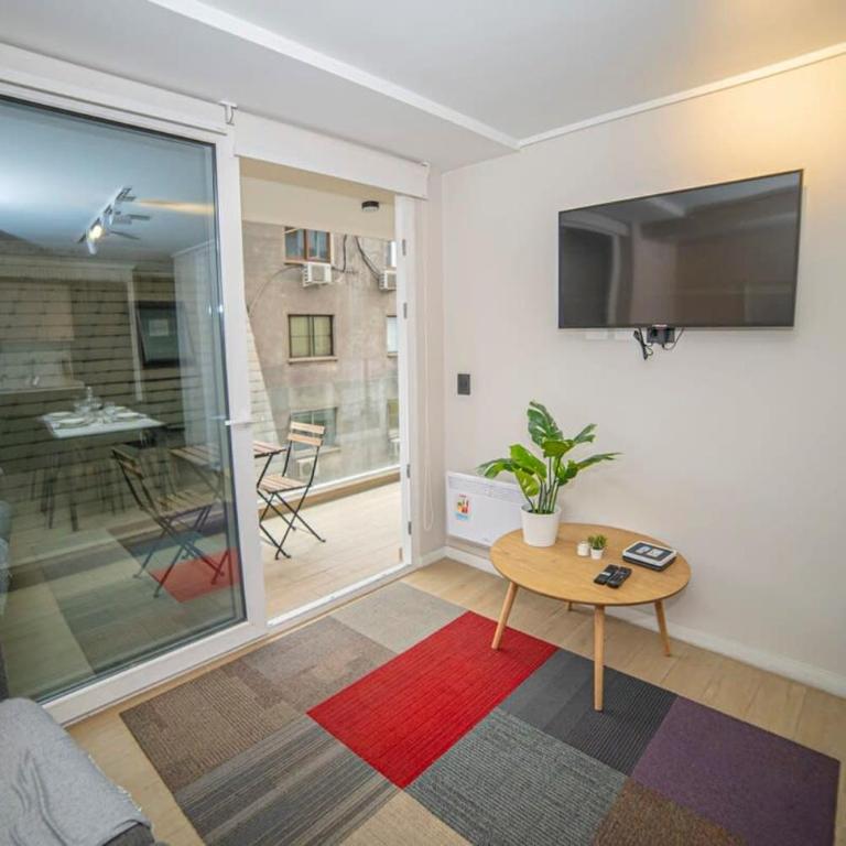 Luxury Stay in a Prime 1BR - Apartment - 7