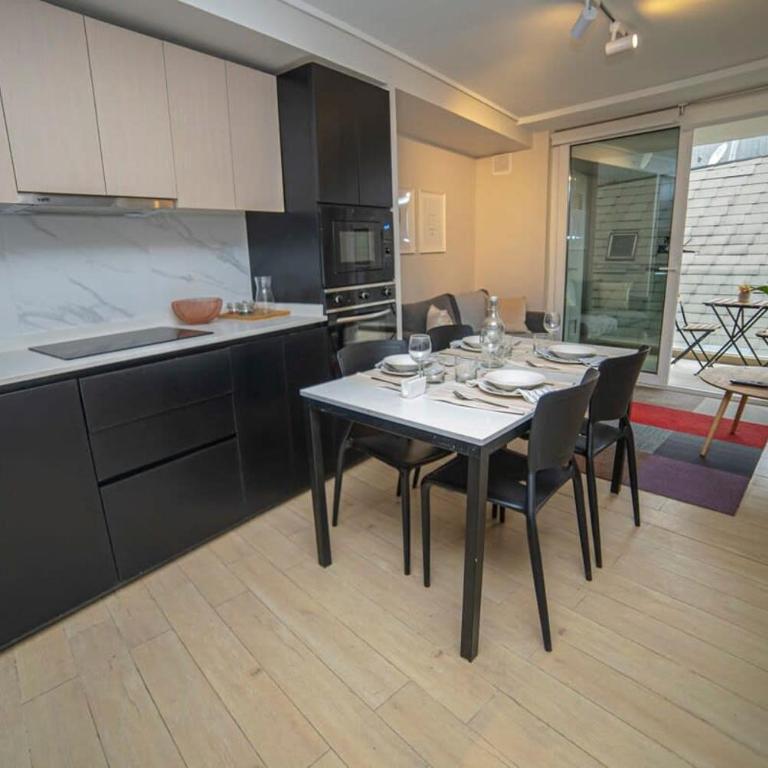 Luxury Stay in a Prime 1BR - Apartment - 5