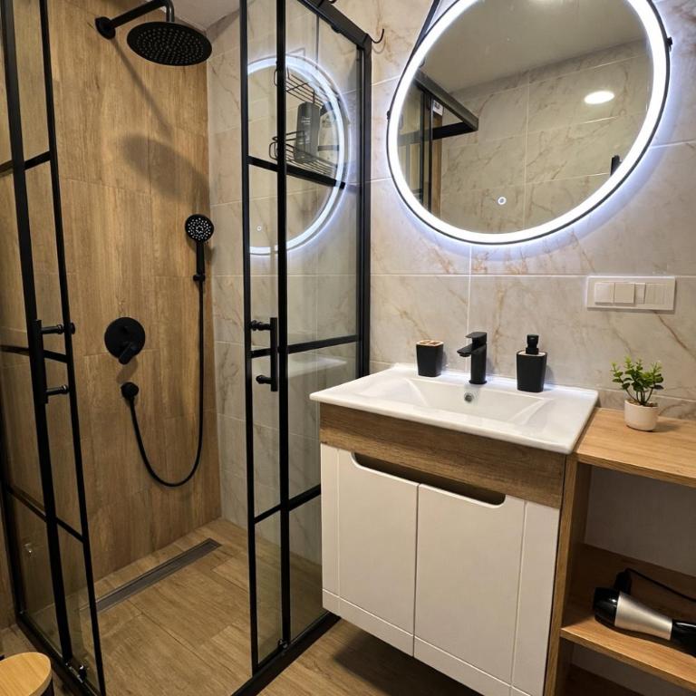 Golden Panorama Apartment & Spa - Apartman sa 1 Spavaćom Sobom - 6