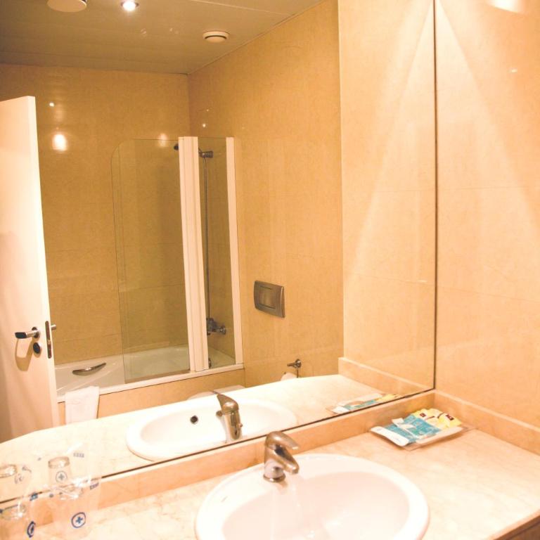 Hotel Mediterraneo - Habitación Doble - 1 o 2 camas - 4