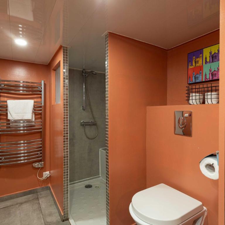 DIFY Bear-Hotel de Ville - Two-Bedroom Apartment - 7