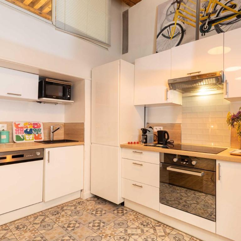 DIFY Bear-Hotel de Ville - Two-Bedroom Apartment - 2