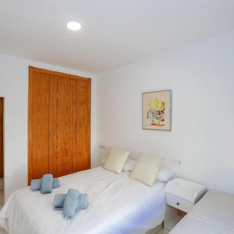 Adnadnia sea views & pool II - Two-Bedroom Apartment with Terrace and Sea View - 3