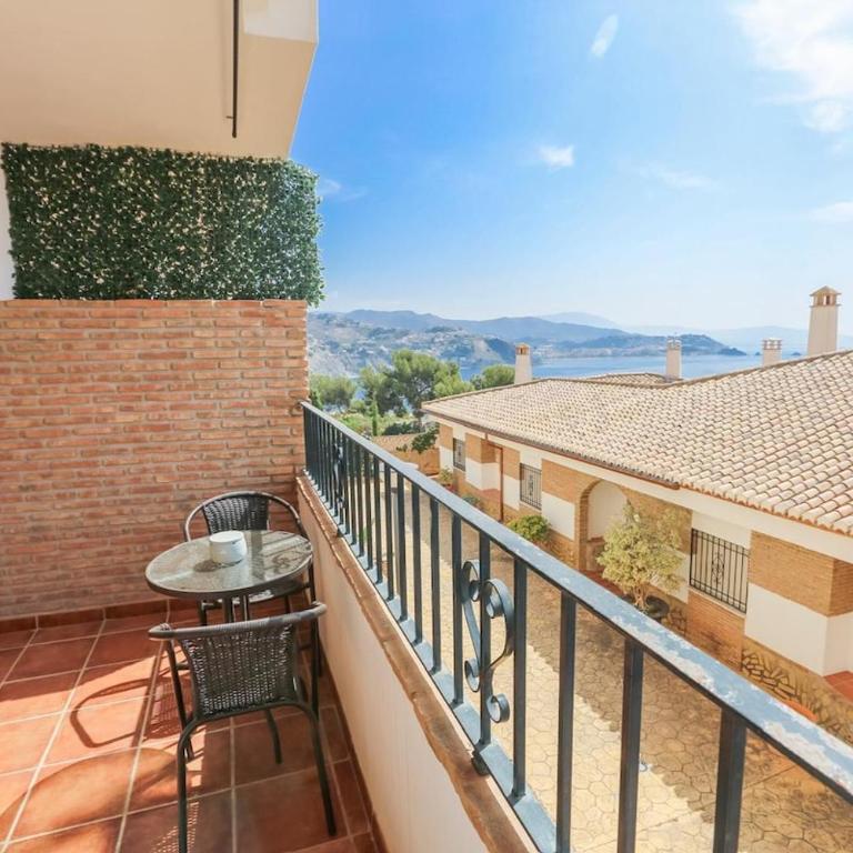 Adnadnia sea views & pool II - Two-Bedroom Apartment with Terrace and Sea View - 5