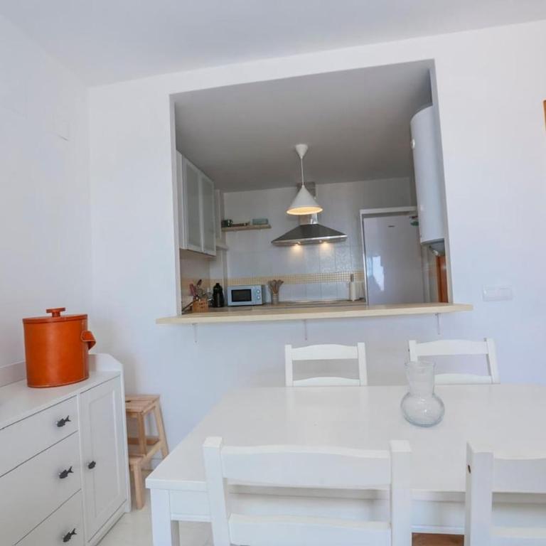 Adnadnia sea views & pool II - Two-Bedroom Apartment with Terrace and Sea View - 25
