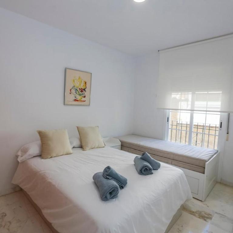 Adnadnia sea views & pool II - Two-Bedroom Apartment with Terrace and Sea View - 30