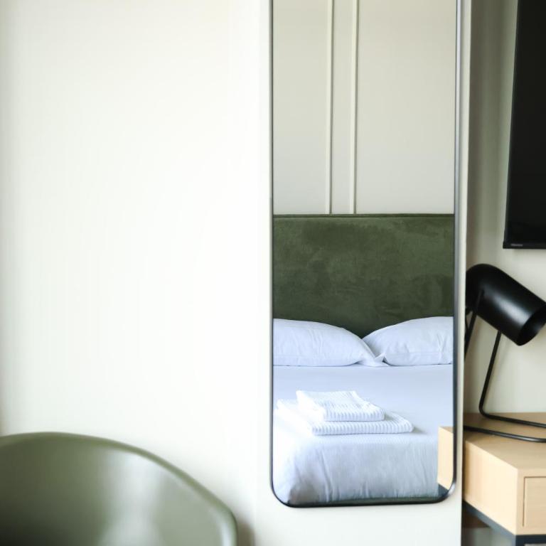 Corso Italia Rooms - Camera Matrimoniale con Balcone - 3