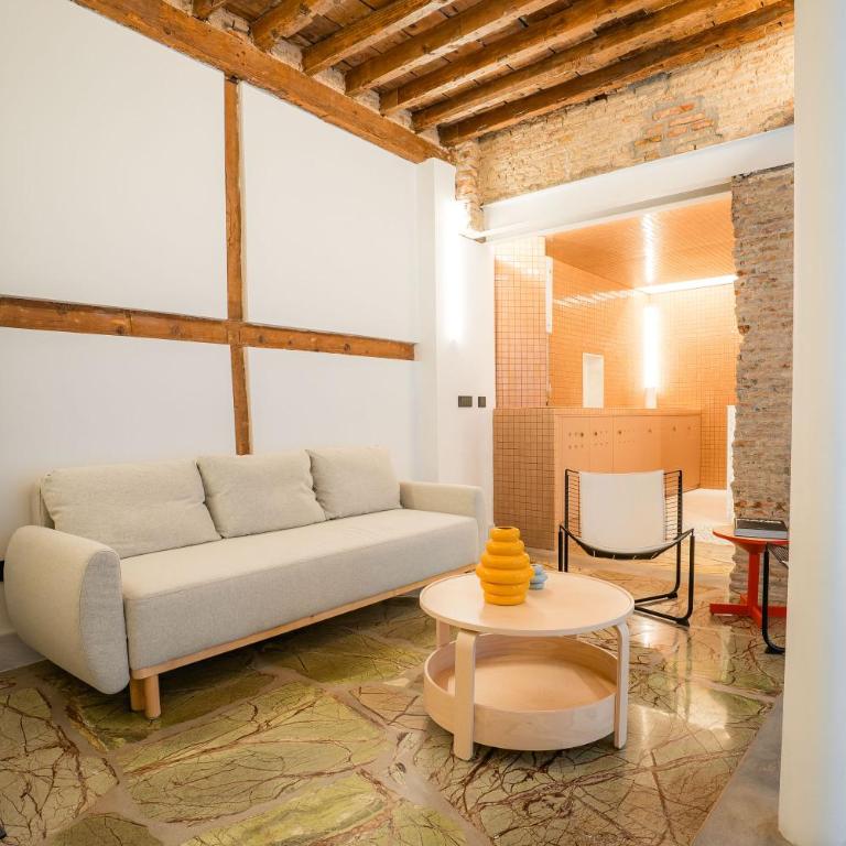 - Apartamento Junto a Catedral - QH Aliatar Suites - Deluxe One-Bedroom Apartment - 16