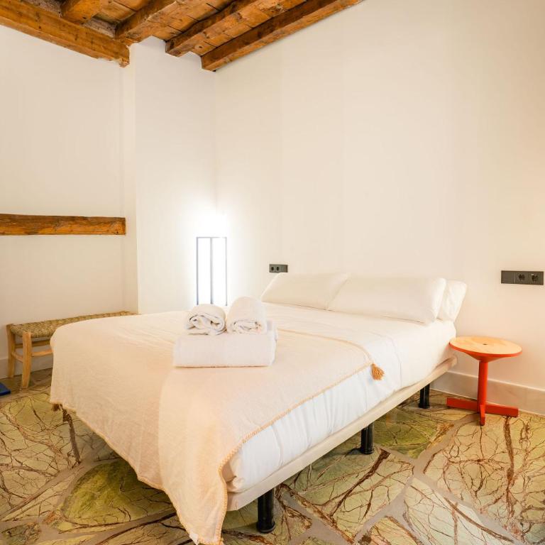 - Apartamento Junto a Catedral - QH Aliatar Suites - Deluxe One-Bedroom Apartment - 57