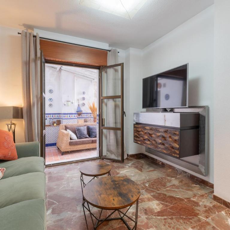 Apartamento con Parking El Patio de La Muralla - Apartamento con 4 dormitorios - 32