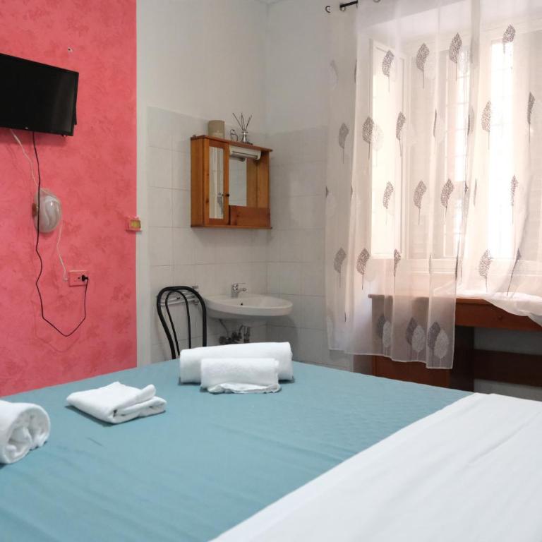 Andromeda by Gialel - Chambre Double ou Lits Jumeaux avec Salle de Bains Privative Externe - 3