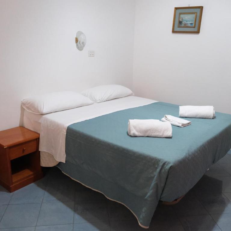 Andromeda by Gialel - Chambre Double ou Lits Jumeaux avec Salle de Bains Privative Externe - 5