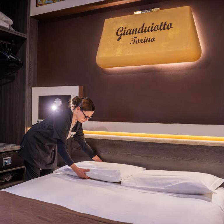 Hotel Plaza - Superior Double Room - 6