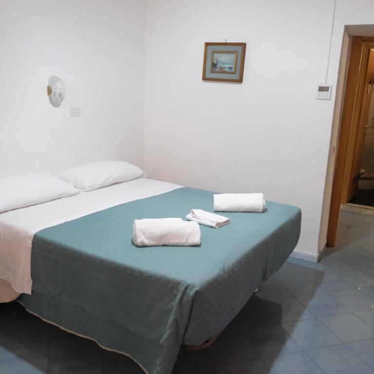 Andromeda by Gialel - Chambre Double ou Lits Jumeaux avec Salle de Bains Privative Externe - 9