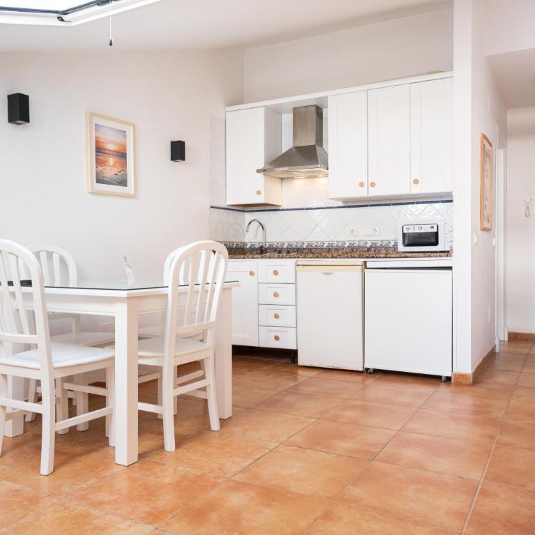 Apartamentos Capricho del Mar - Apartamento de 1 dormitorio - 5