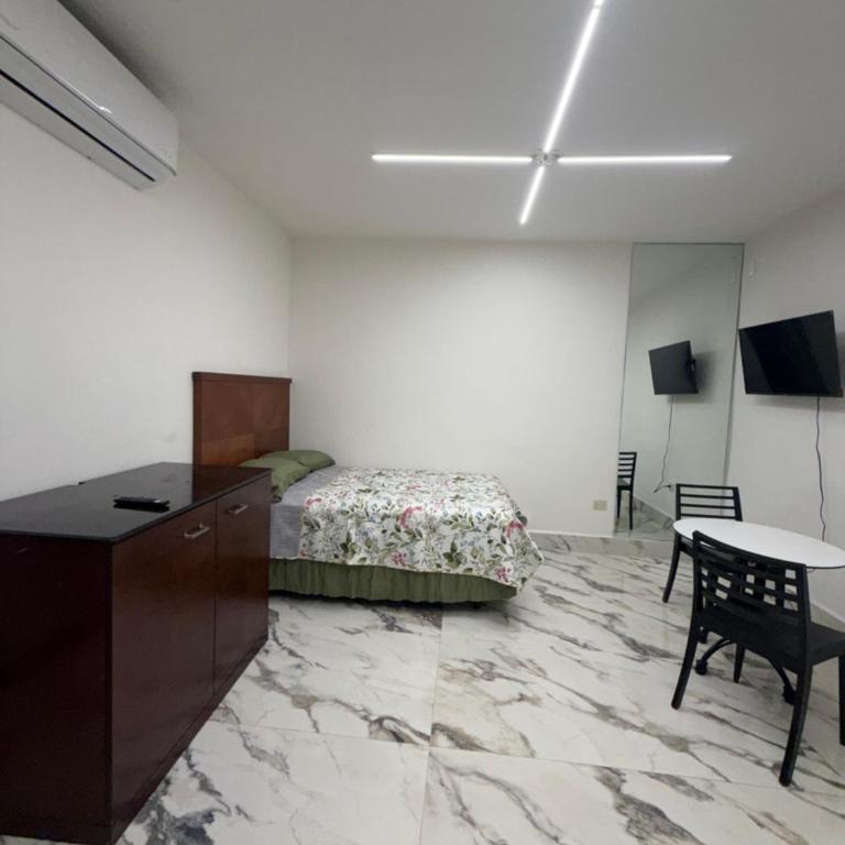 suites ejecutivas centro guadalupe - Triple Room - 1