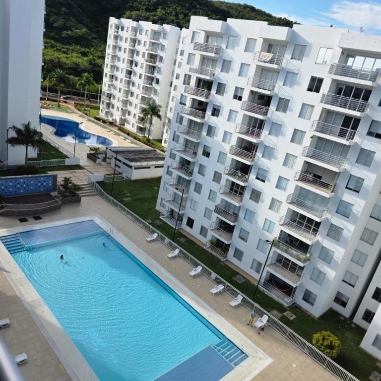 Tu escape Perfecto en Girardot - Apartamento de 3 dormitorios - 1