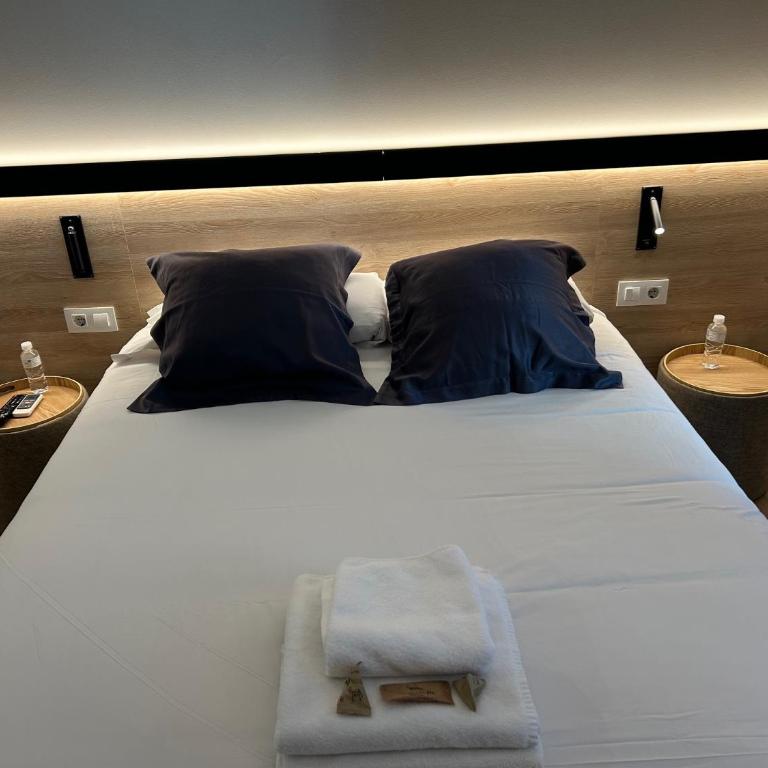 Hostalin Barcelona Gran Via - Superior Double Room - 1