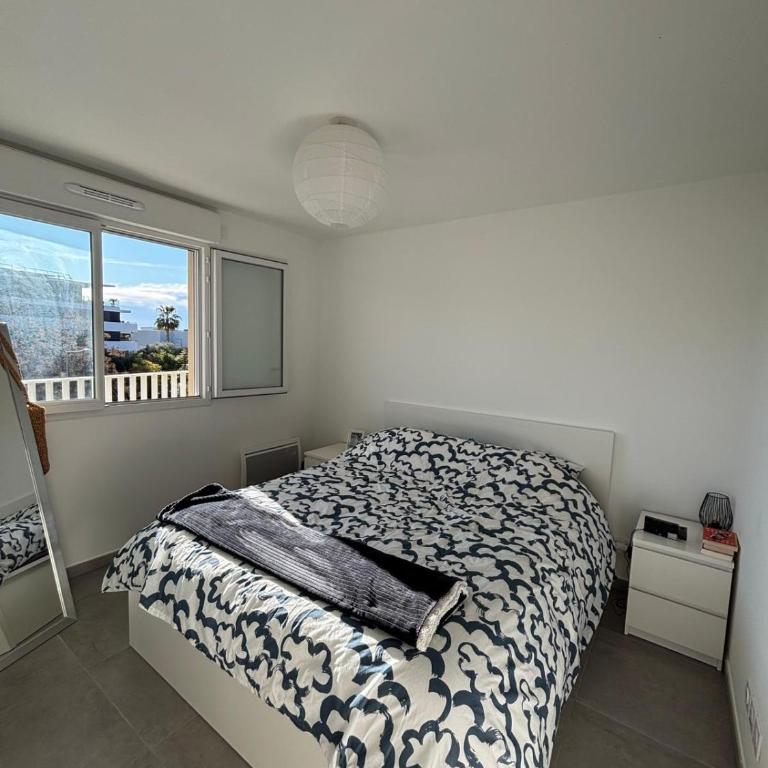 T2 avec terrasse et parking, plage à 10 min à pied - Apartamento de 1 dormitorio - 4