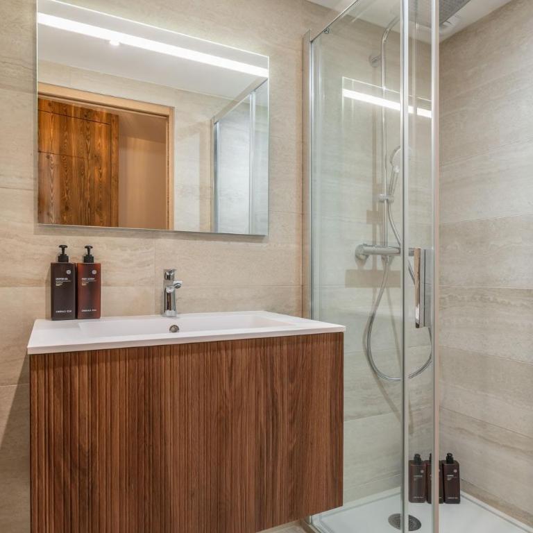 Apartment Bartavelle Alpe d'Huez - by EMERALD STAY - Appartement 4 Chambres - 33