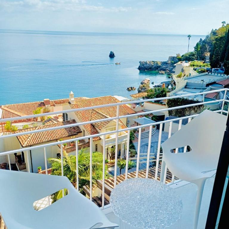 Mazzarò Relax - Appartamento con 1 Camera da Letto, Balcone e Vista Mare - 5