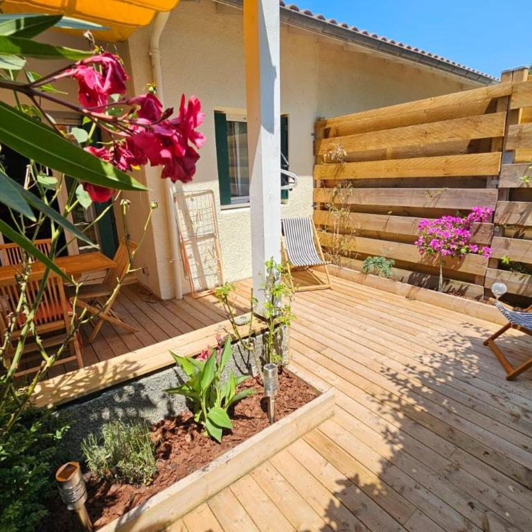 Charmante maison terrasse et jardinet proche Océan - Maison de Vacances - 1