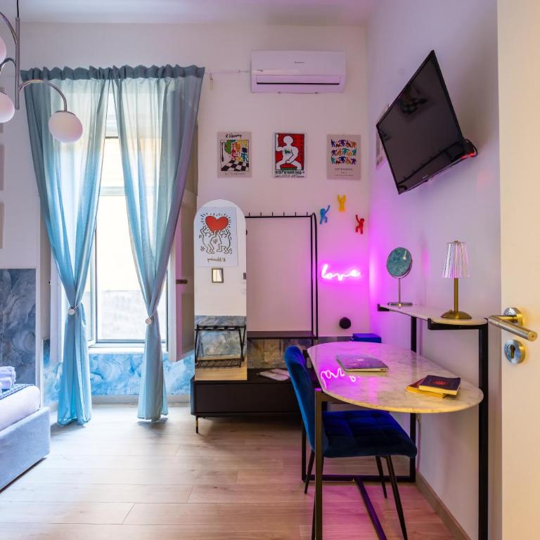 Art Maison Chiaia - Appartamento Deluxe con 2 Camere da Letto - 10