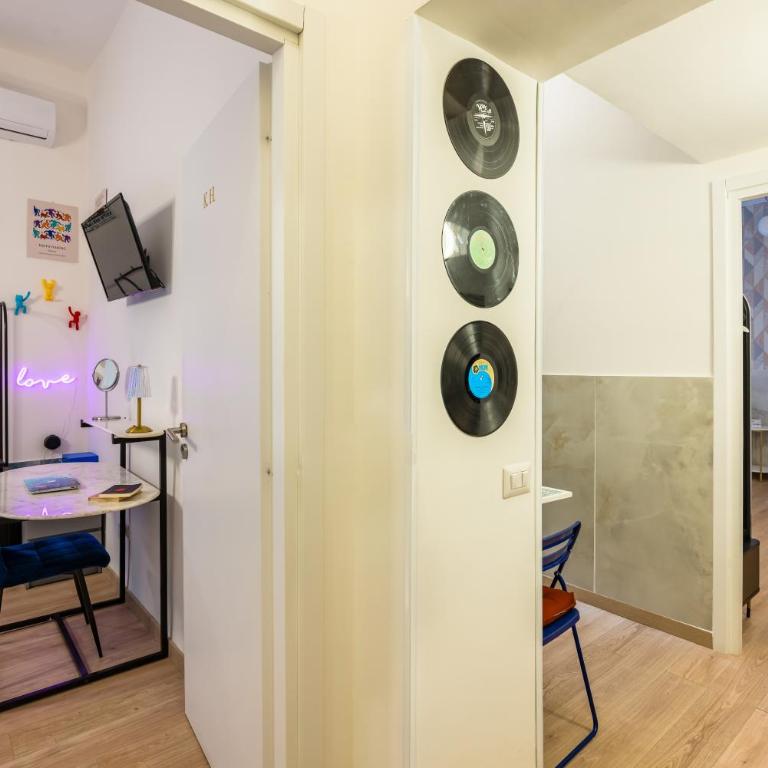 Art Maison Chiaia - Appartamento Deluxe con 2 Camere da Letto - 12