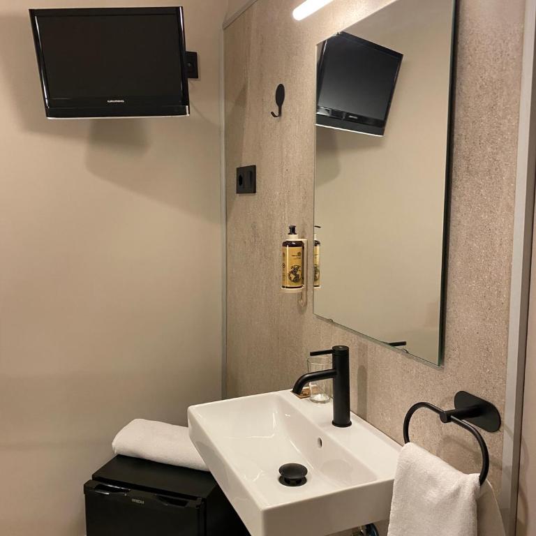 Pensión Coral - Economy Single Room - 3