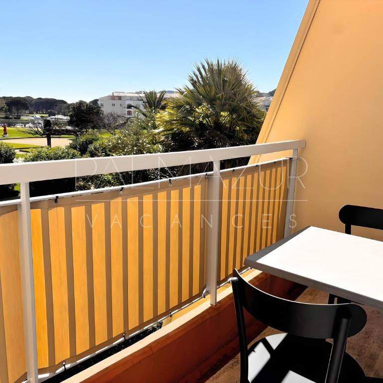 Résidence Cannes Marina, avec piscine, parking - Palmazur Vacances - One-Bedroom Apartment - 16