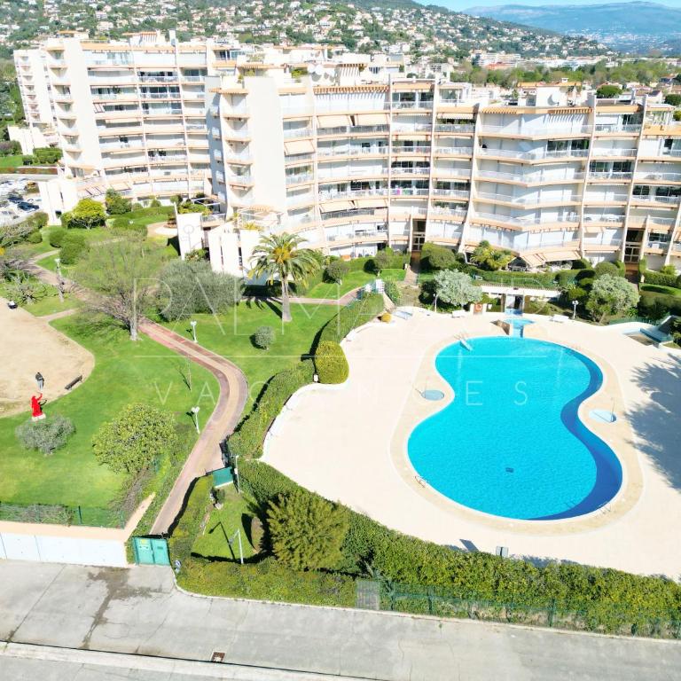 Résidence Cannes Marina, avec piscine, parking - Palmazur Vacances - One-Bedroom Apartment - 4