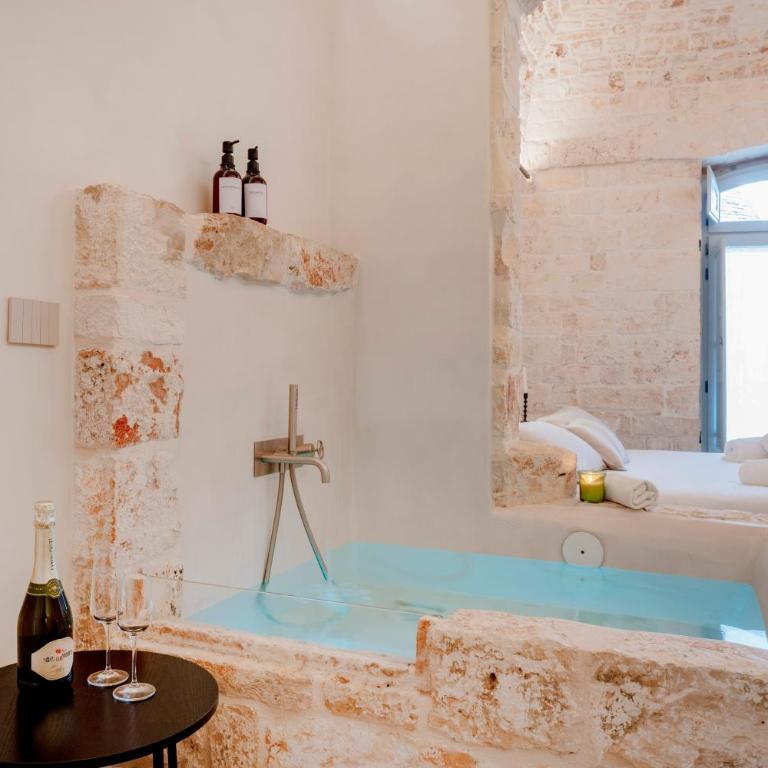 BORGANTHIA - IL CHIOSTRO DEI MEDICI - King Room with Bath Tub - 9