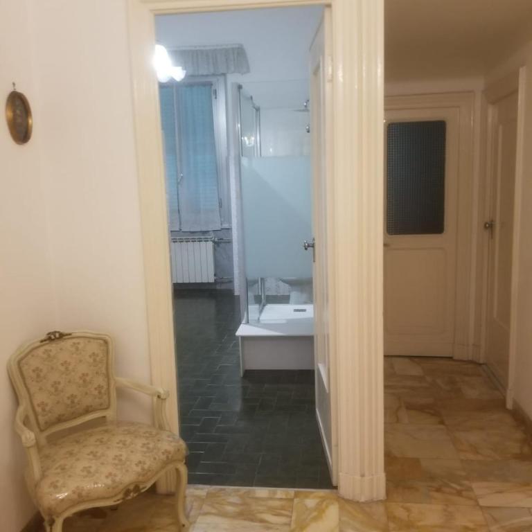 Casa Blu House nel cuore di Genova-A due passi dal mare - Three-Bedroom Standard Apartment - 21