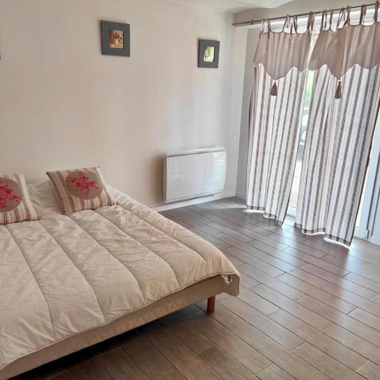 House 5p with garden and pool aircon - Vacation Home - 8