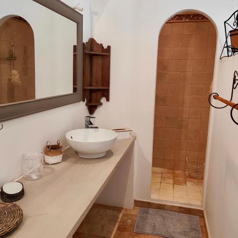 House 5p with garden and pool aircon - Vacation Home - 10