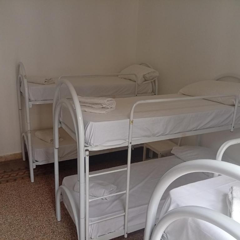 Sunset hostel Palermo - Dormitorio Femminile con 8 Letti - 2