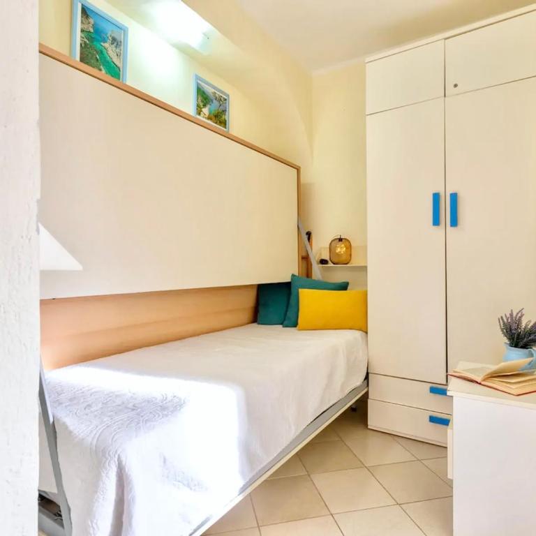 Studio 3 beds in Marinella with private veranda - Monolocale - 16