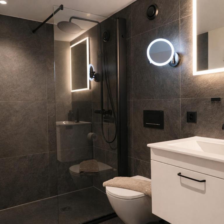 Navigare Resorts - Deluxe Apartment - 6